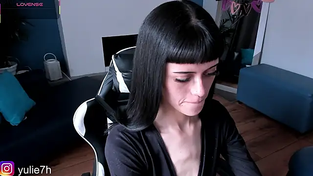 Snapshot of _Jessy_Moon_ chatting on 03-05-26, 07:32 Jessy Moon online show from 03-05-26, 07:32