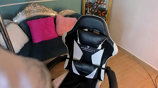 Snapshot of _Jessy_Moon_ chatting on 03-20-26, 10:03 Jessy Moon online show from 03-20-26, 10:03