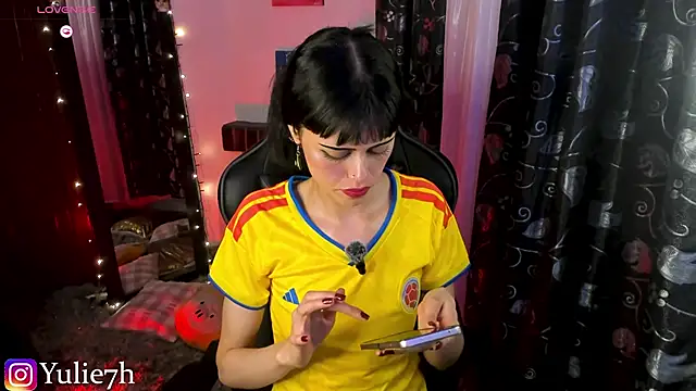  Jessy Moon  online show from 06-18-26, 12:11