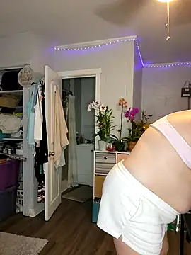 SexyNikki6969 online show from 12-23-24, 12:46