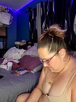 Snapshot of SexyNikki6969 chatting on 03-28-26, 12:43 SexyNikki6969 online show from 03-28-26, 12:43
