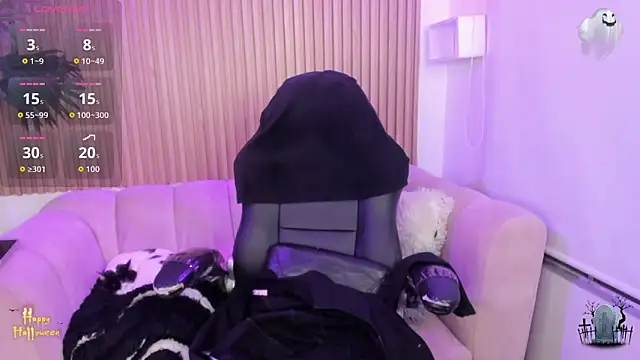 Mia damm online show from 10-31-25, 05:19