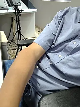 Snapshot of trimineiro_ chatting on 12-19-25, 03:19 trimineiro online show from 12-19-25, 03:19