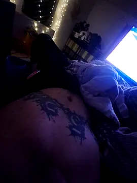 Snapshot of milerr1998 chatting on 03-22-26, 01:09 milerr1998 online show from 03-22-26, 01:09