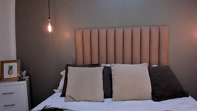 Alexa Thaylor  online show from 01-13-25, 06:49