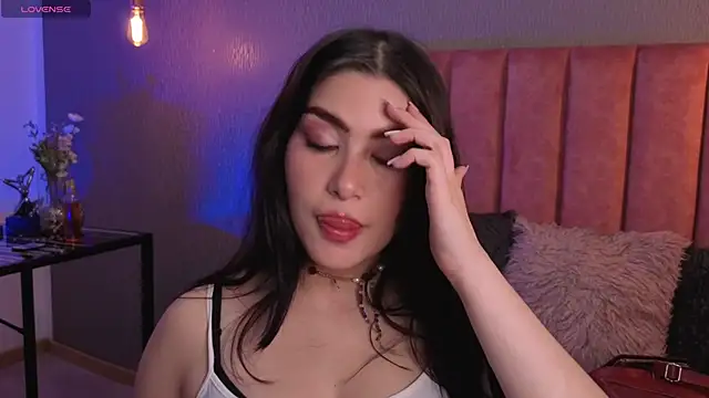 Alexa Thaylor  online show from 05-18-26, 06:03
