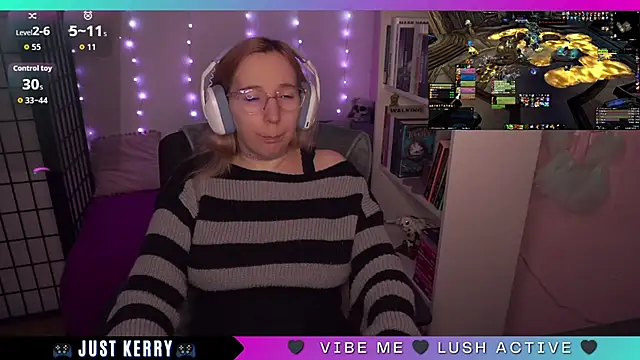 Snapshot of JustKerry chatting on 09-16-25, 08:37 JustKerry online show from 09-16-25, 08:37