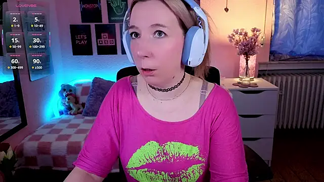 Snapshot of JustKerry chatting on 02-13-26, 07:48 JustKerry online show from 02-13-26, 07:48