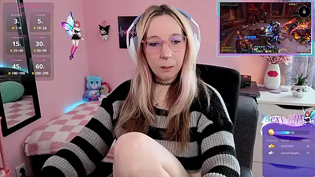 Snapshot of JustKerry chatting on 03-18-26, 08:06 JustKerry online show from 03-18-26, 08:06