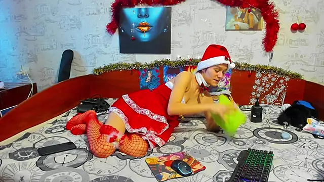 KagamiTayga online show from 12-24-24, 11:28