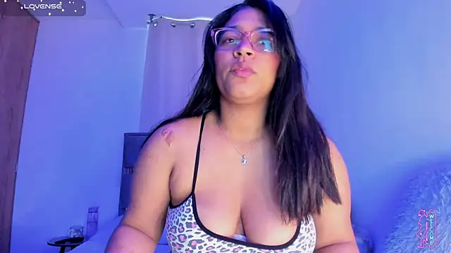 Snapshot of iriss_25 chatting on 06-25-26, 11:26 iriss 25 online show from 06-25-26, 11:26