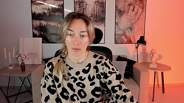 RebeccaMartinez online show from 12-07-24, 08:11