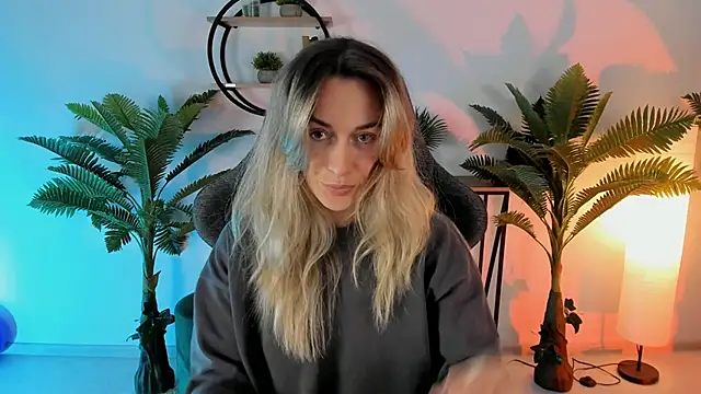 RebeccaMartinez online show from 12-15-24, 05:23