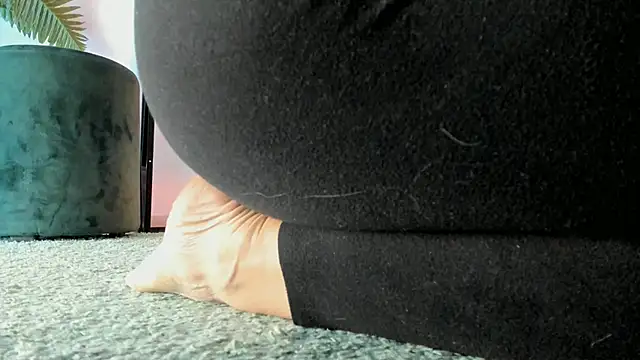 RebeccaMartinez online show from 12-15-24, 12:06