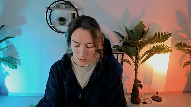 RebeccaMartinez online show from 12-21-24, 05:03