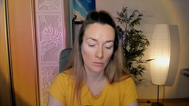 RebeccaMartinez online show from 01-06-26, 10:30