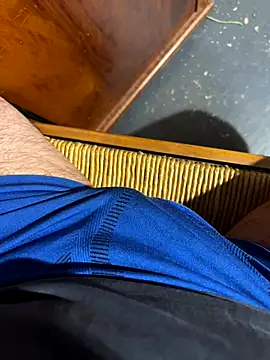 Snapshot of mattexhibe chatting on 10-31-25, 09:38 mattexhibe online show from 10-31-25, 09:38