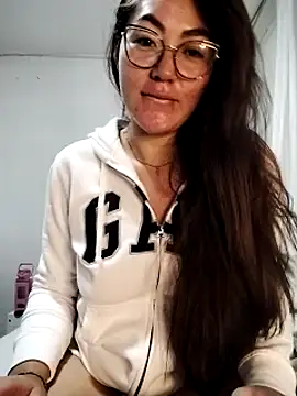 Snapshot of katha_steele_ chatting on 01-14-25, 09:35 katha steele online show from 01-14-25, 09:35