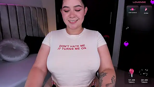 Snapshot of daniela_hornny chatting on 02-21-25, 03:34 daniela hornny online show from 02-21-25, 03:34