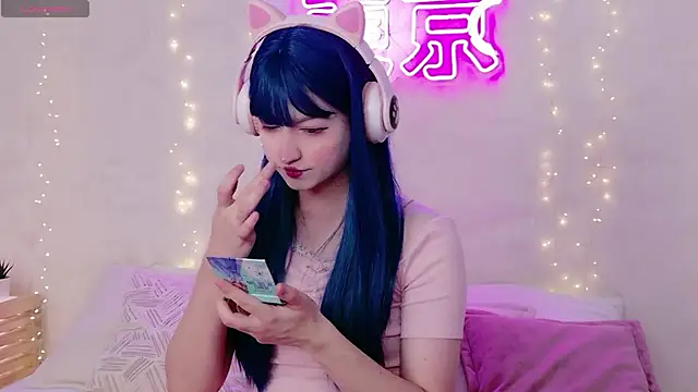 EffyEfans online show from 11-12-25, 04:13