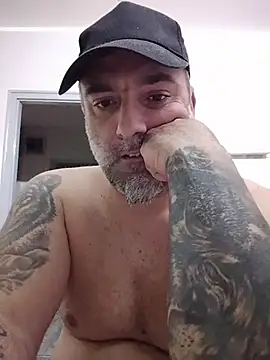 Snapshot of wifesfuckerpu chatting on 03-30-26, 08:32 wifesfuckerpu online show from 03-30-26, 08:32