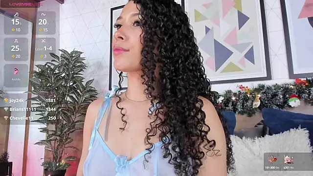 Snapshot of susan_cute198 chatting on 12-22-24, 06:37 susan cute198 online show from 12-22-24, 06:37