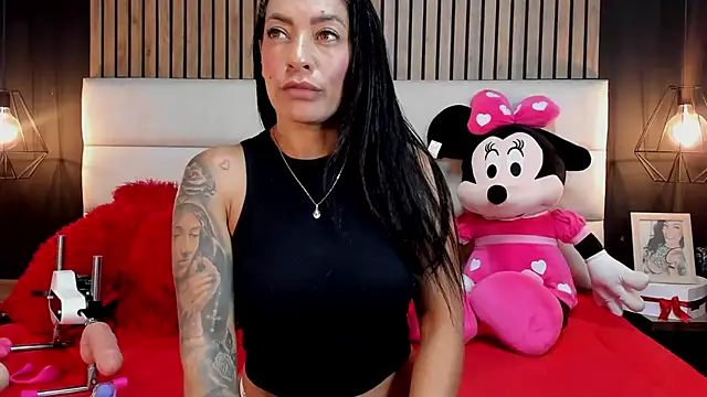 NiicolleMiller online show from 09-29-25, 08:13