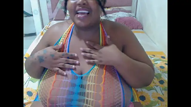 Snapshot of chocolatehot04 chatting on 01-28-25, 12:26 chocolatehot04 online show from 01-28-25, 12:26