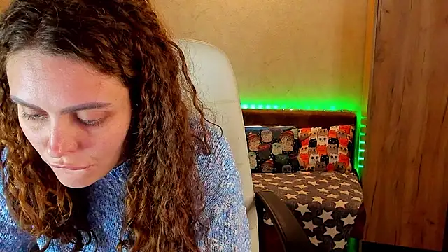 mia grantes online show from 12-12-24, 03:59