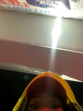 Snapshot of Iceblanca chatting on 10-14-25, 07:31 Iceblanca online show from 10-14-25, 07:31