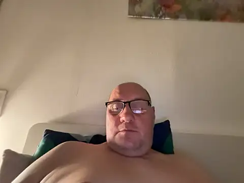 vanjbi45 online show from 03-07-26, 08:39