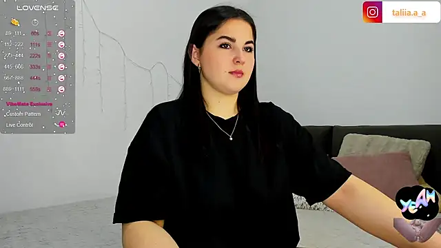 Snapshot of Talla_a chatting on 03-13-25, 06:58 Talla a online show from 03-13-25, 06:58
