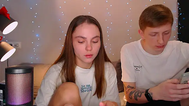 juliaanddima online show from 12-17-24, 07:18