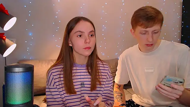 juliaanddima online show from 12-22-24, 10:58
