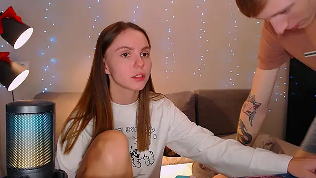 juliaanddima online show from 12-29-24, 11:50