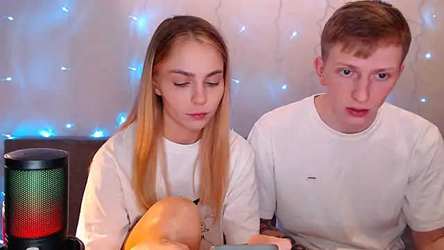 juliaanddima online show from 09-26-25, 10:14