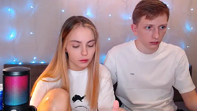 juliaanddima online show from 10-03-25, 09:56