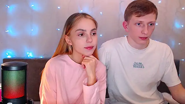 juliaanddima online show from 10-05-25, 09:24