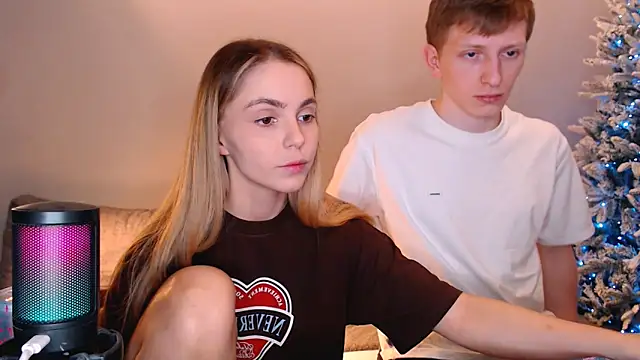 juliaanddima online show from 12-18-25, 10:27