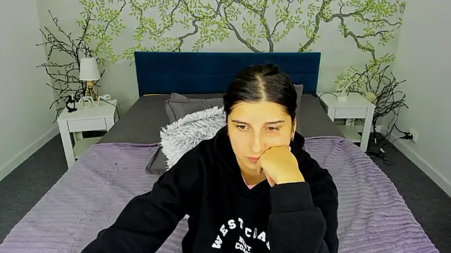 Linda EX online show from 12-05-24, 02:33