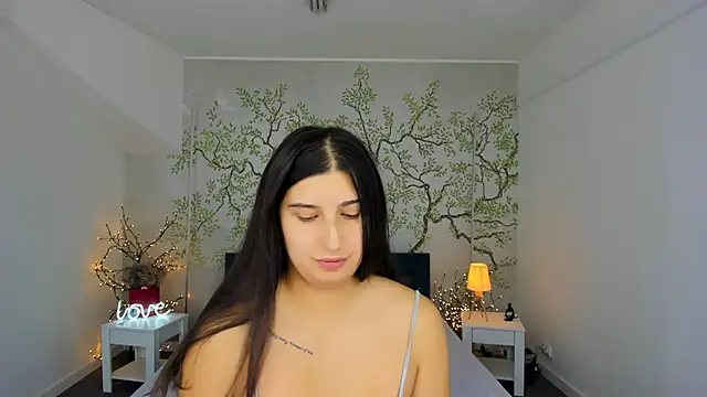 Linda EX online show from 09-29-25, 05:12