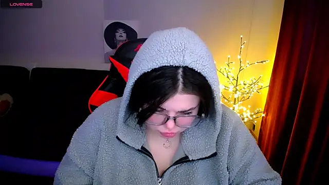 Emily Mo online show from 01-22-25, 09:46