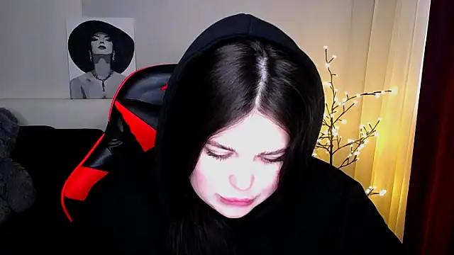 Emily Mo online show from 02-20-25, 06:50