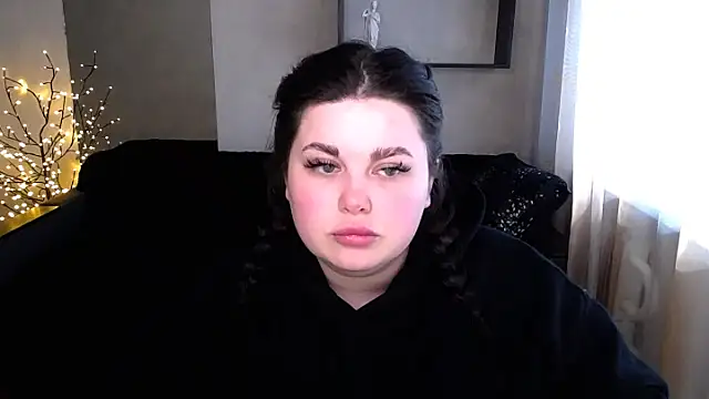 Emily Mo online show from 03-21-25, 09:34