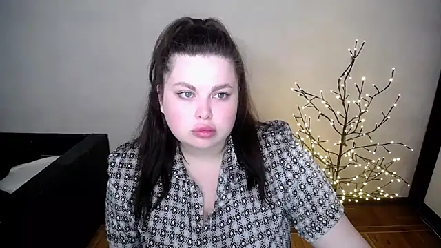 Emily Mo online show from 05-13-26, 05:49