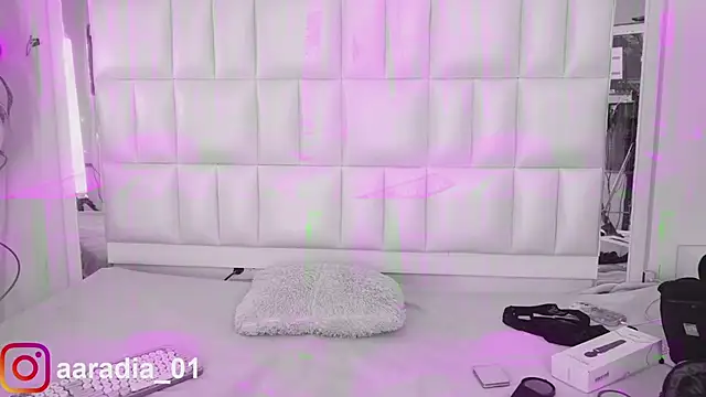 Anais aradia online show from 02-06-26, 07:12