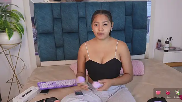 Anais aradia online show from 03-25-26, 07:36