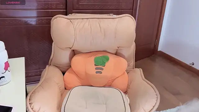 Snapshot of 4uoki chatting on 10-26-25, 02:45 4uoki online show from 10-26-25, 02:45