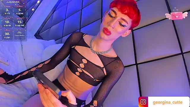 Snapshot of GeorginaCute_ chatting on 10-06-25, 01:19 GeorginaCute online show from 10-06-25, 01:19