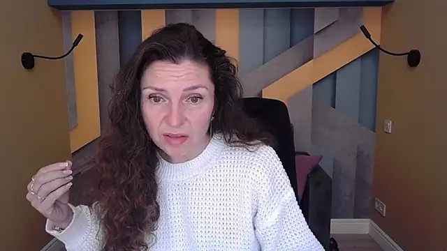 EllaLong online show from 11-10-25, 12:48